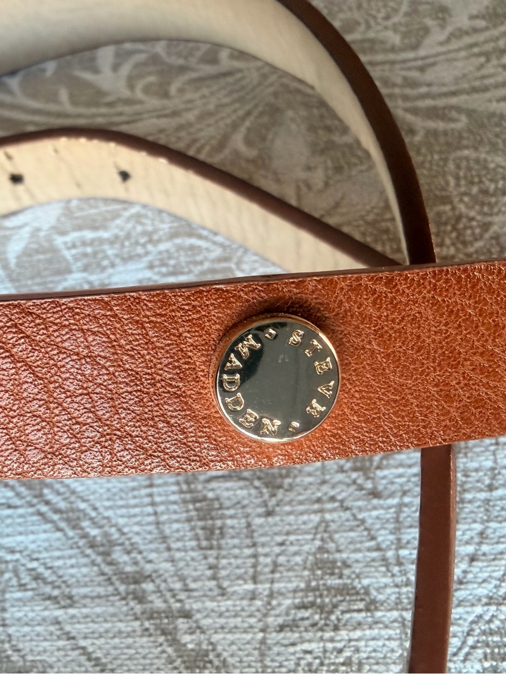 Steve Madden Women’s Tan Leather Belt with Gold Buckle - Picture 3 of 5